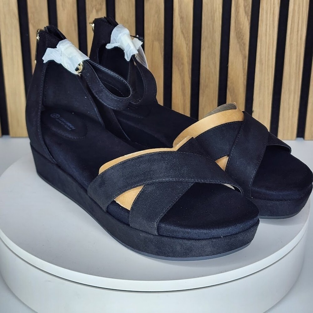 NEW Giani Bernini Eviee Women’s Wedge Sandals Memory Foam Comfort Shoes Size 8 M